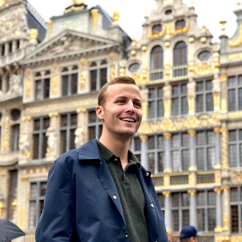 Meet your Posher, Chandler